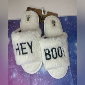 New Hey boo slippers 🛍